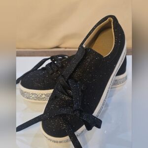 Black and Silver Glitter Sneakers with Low-Top Design